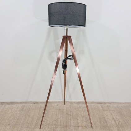 Měděná stojací lampa Kiki loomi.design
