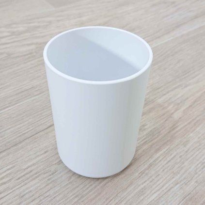 Bílý plastový kelímek na zubní kartáčky Blomus